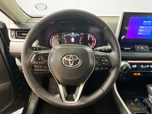 Used 2025 Toyota RAV4 XLE Premium image 17