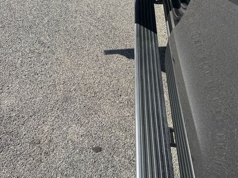 Used 2021 Ford Expedition Limited image 8