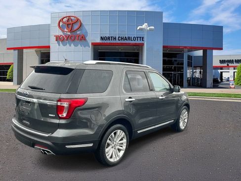 Used 2018 Ford Explorer Platinum AWD/4WD image 7