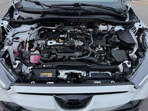 Used 2023 Toyota Corolla Cross SE image 28