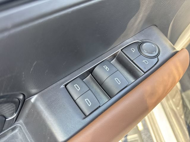 Used 2025 GMC Canyon AT4 AWD/4WD image 23