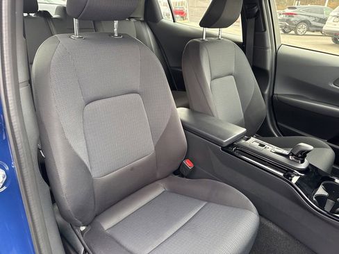 Used 2025 Toyota Prius LE image 27