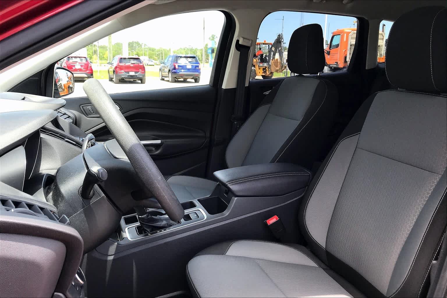 Used 2018 Ford Escape SE w/ SE Sync 3 Package AWD/4WD image 8