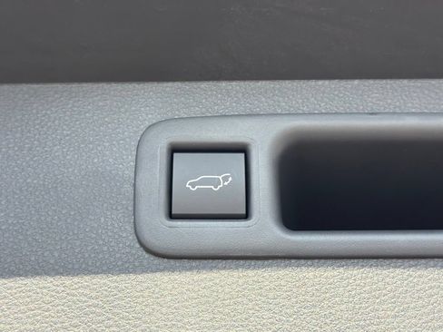 New 2026 Toyota Highlander XLE AWD/4WD image 17