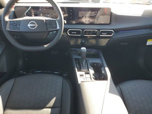 New 2026 Nissan Sentra SR w/ SR Premium Package FWD image 7