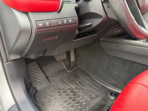 Used 2022 Toyota Camry XSE FWD image 14