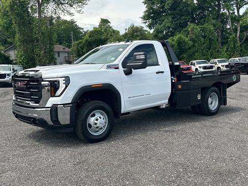 New 2026 GMC Sierra 3500 Pro w/ Convenience Package AWD/4WD image 2