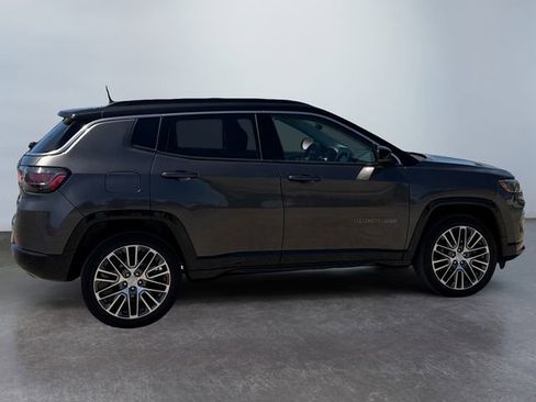Used 2022 Jeep Compass Limited w/ Elite Group AWD/4WD image 6
