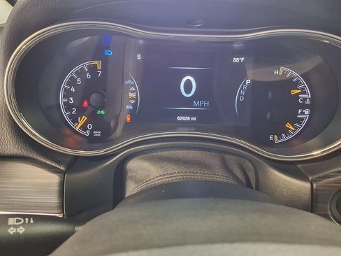 Used 2021 Jeep Grand Cherokee Limited AWD/4WD image 11