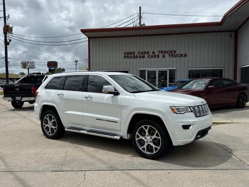 Used 2021 Jeep Grand Cherokee Overland w/ Trailer Tow Group IV RWD image 1