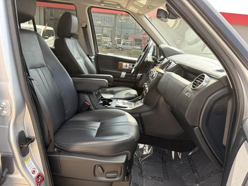 Used 2016 Land Rover LR4 AWD/4WD image 31