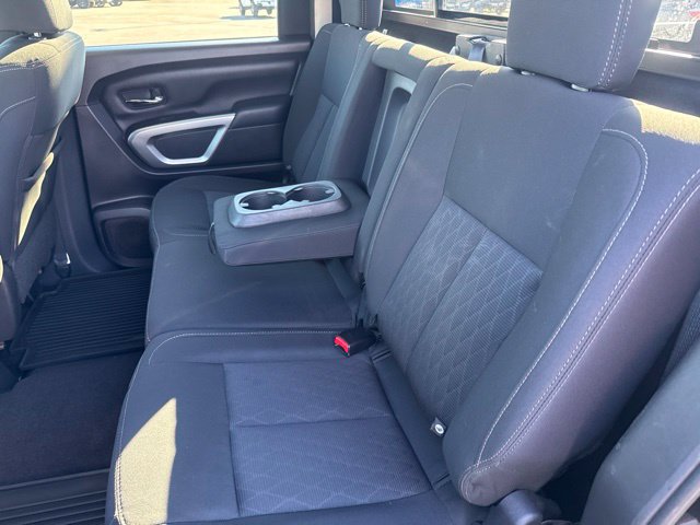 Used 2017 Nissan Titan SV AWD/4WD image 21