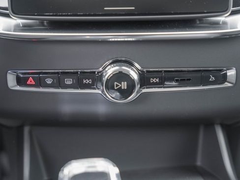 New 2026 Volvo XC90 B6 Ultra image 22