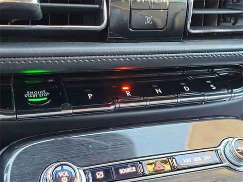 Certified 2023 Lincoln Nautilus AWD w/ Premium Package image 21