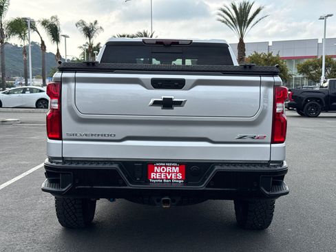Used 2022 Chevrolet Silverado 1500 ZR2 w/ Technology Package image 11
