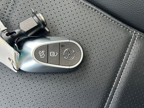 New 2026 Mercedes-Benz GLC 300 GLC 300 image 29