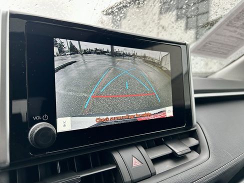 Certified 2024 Toyota RAV4 XLE w/ Convenience Package image 23