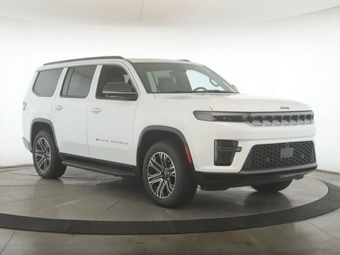 New 2026 Jeep Grand Wagoneer 4WD image 2