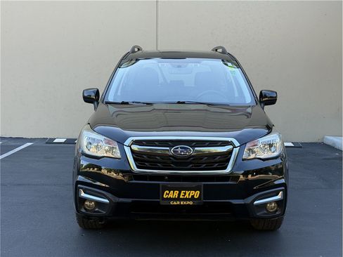 Used 2017 Subaru Forester 2.5i Premium AWD/4WD image 2