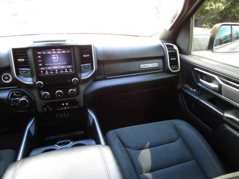 Used 2021 RAM 1500 Lone Star image 10
