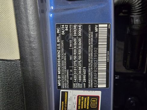 Used 2024 Mercedes-Benz GLE 350 4MATIC image 30