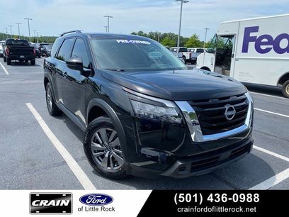 Used 2025 Nissan Pathfinder SV