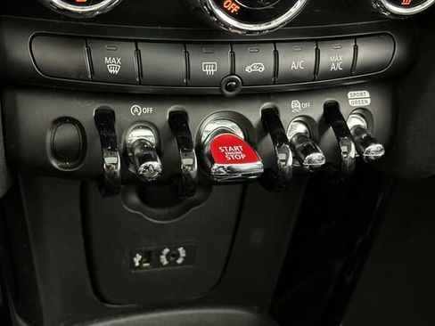 Used 2018 MINI Cooper S image 23