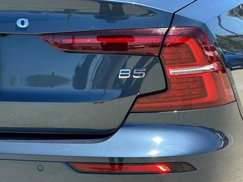Certified 2025 Volvo S60 B5 Plus FWD image 31