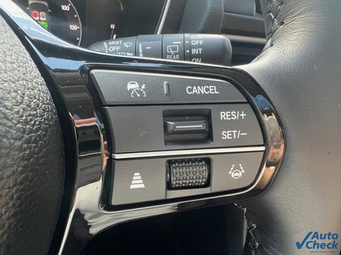 Used 2025 Honda Pilot Elite image 8