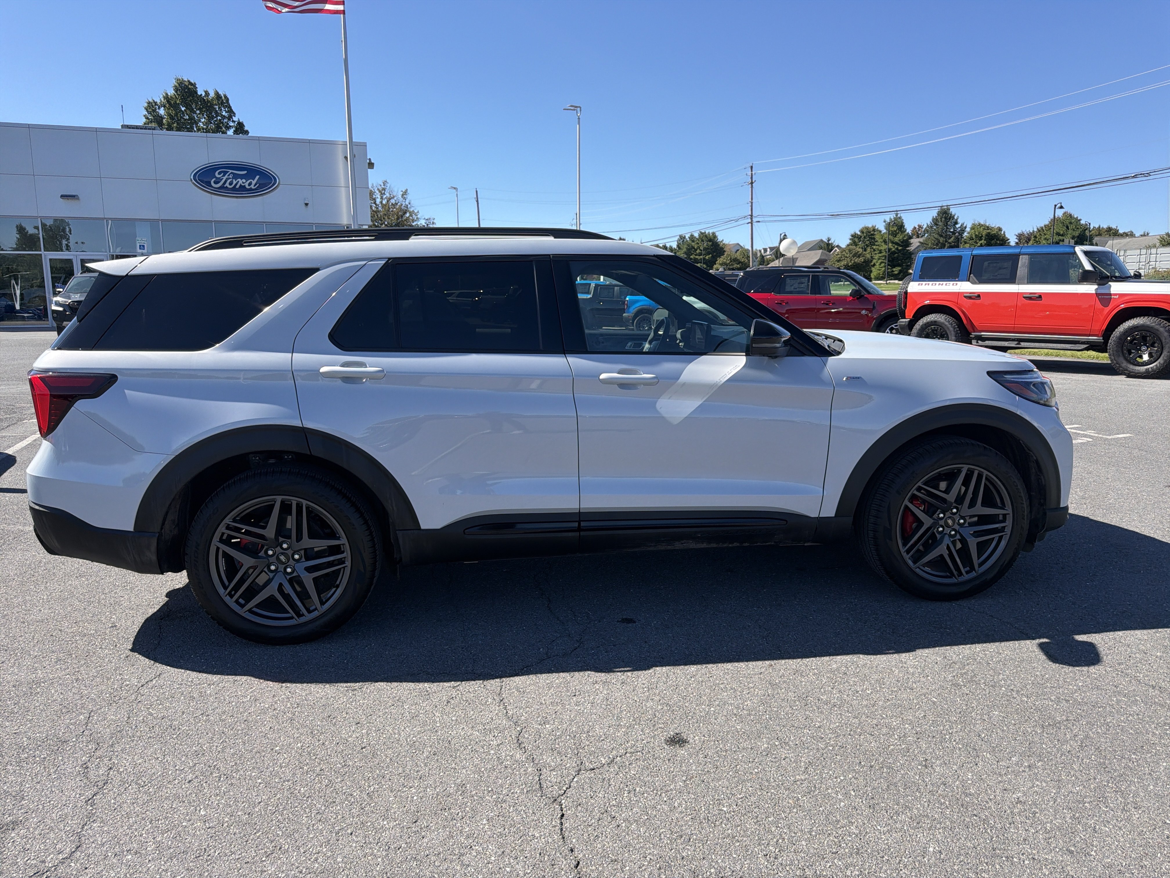 Certified 2026 Ford Explorer ST-Line w/ ST-Line Street Pack AWD/4WD image 2