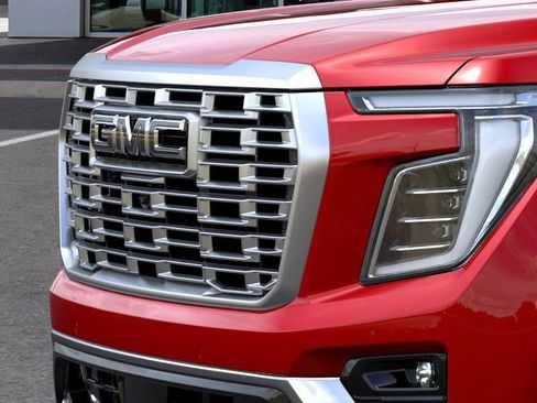 New 2026 GMC Yukon Denali w/ Sun & Power Step Package image 13