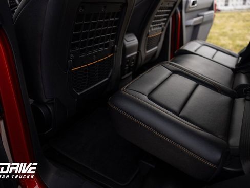 Used 2023 Ford Bronco Badlands w/ Sasquatch Package image 23