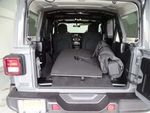 Certified 2023 Jeep Wrangler Unlimited Sport image 18