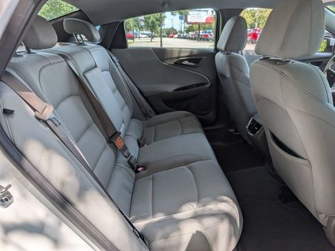 Used 2025 Chevrolet Malibu LT FWD image 27