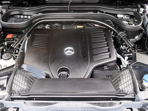 Used 2025 Mercedes-Benz G 550 image 40