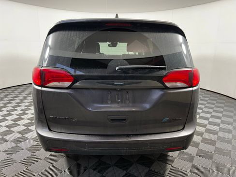 Used 2020 Chrysler Pacifica Limited w/ Advanced Safetytec Group image 6