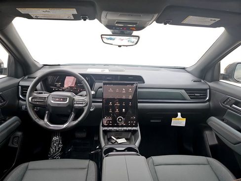 New 2026 GMC Terrain AT4 w/ Technology Package II AWD/4WD image 13