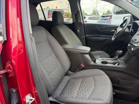 Used 2018 Chevrolet Equinox LT FWD image 30