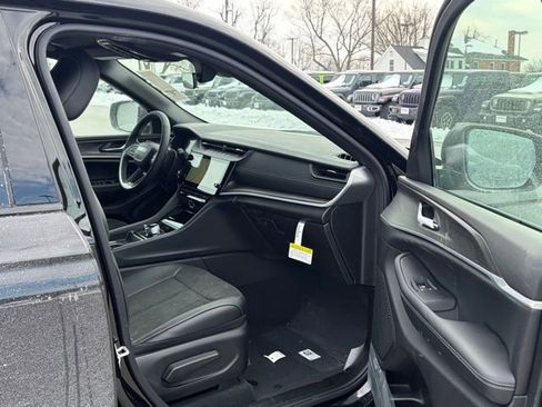 New 2026 Jeep Grand Cherokee L 4WD image 27