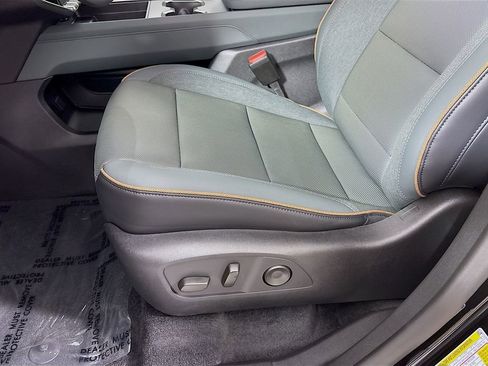 New 2026 GMC Acadia AT4 AWD/4WD image 19