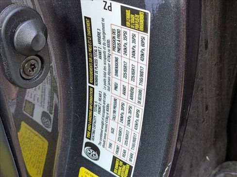 Used 2021 Toyota RAV4 LE image 17