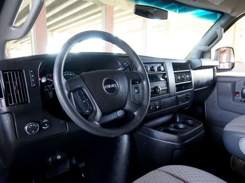 Used 2017 GMC Savana 2500 RWD image 47