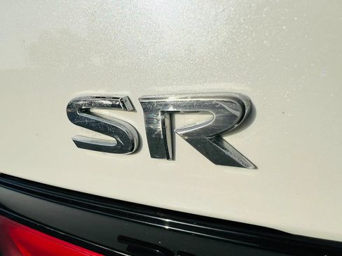 Used 2019 Nissan Maxima SR w/ Premium Package FWD image 9