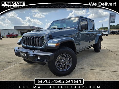 New 2026 Jeep Gladiator Sport AWD/4WD image 1