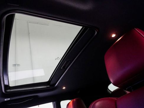 Used 2020 Dodge Challenger SRT Hellcat Redeye image 8