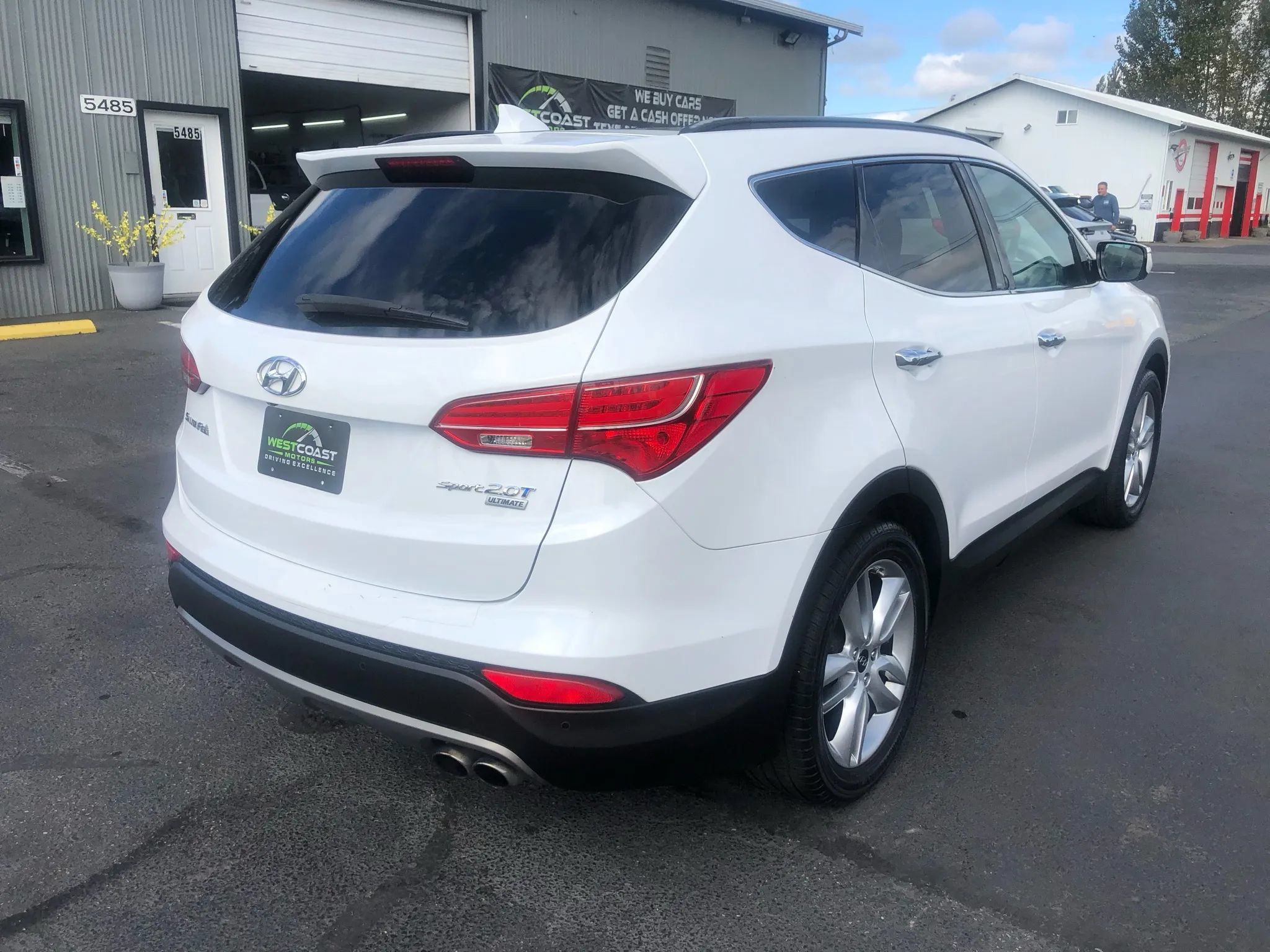 Used 2015 Hyundai Santa Fe Sport 2.0T w/ Option Group 05 FWD image 7