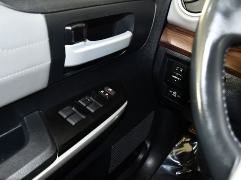 Used 2018 Toyota Tundra Limited AWD/4WD image 36