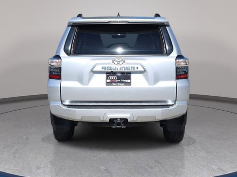 Used 2023 Toyota 4Runner SR5 Premium RWD image 7