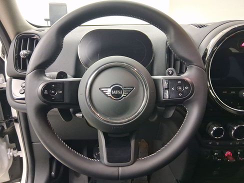 Used 2024 MINI Cooper Countryman S FWD image 11