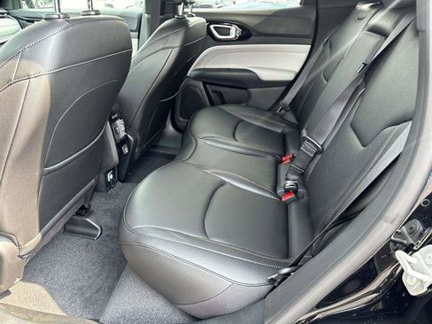 New 2024 Jeep Compass Limited image 5